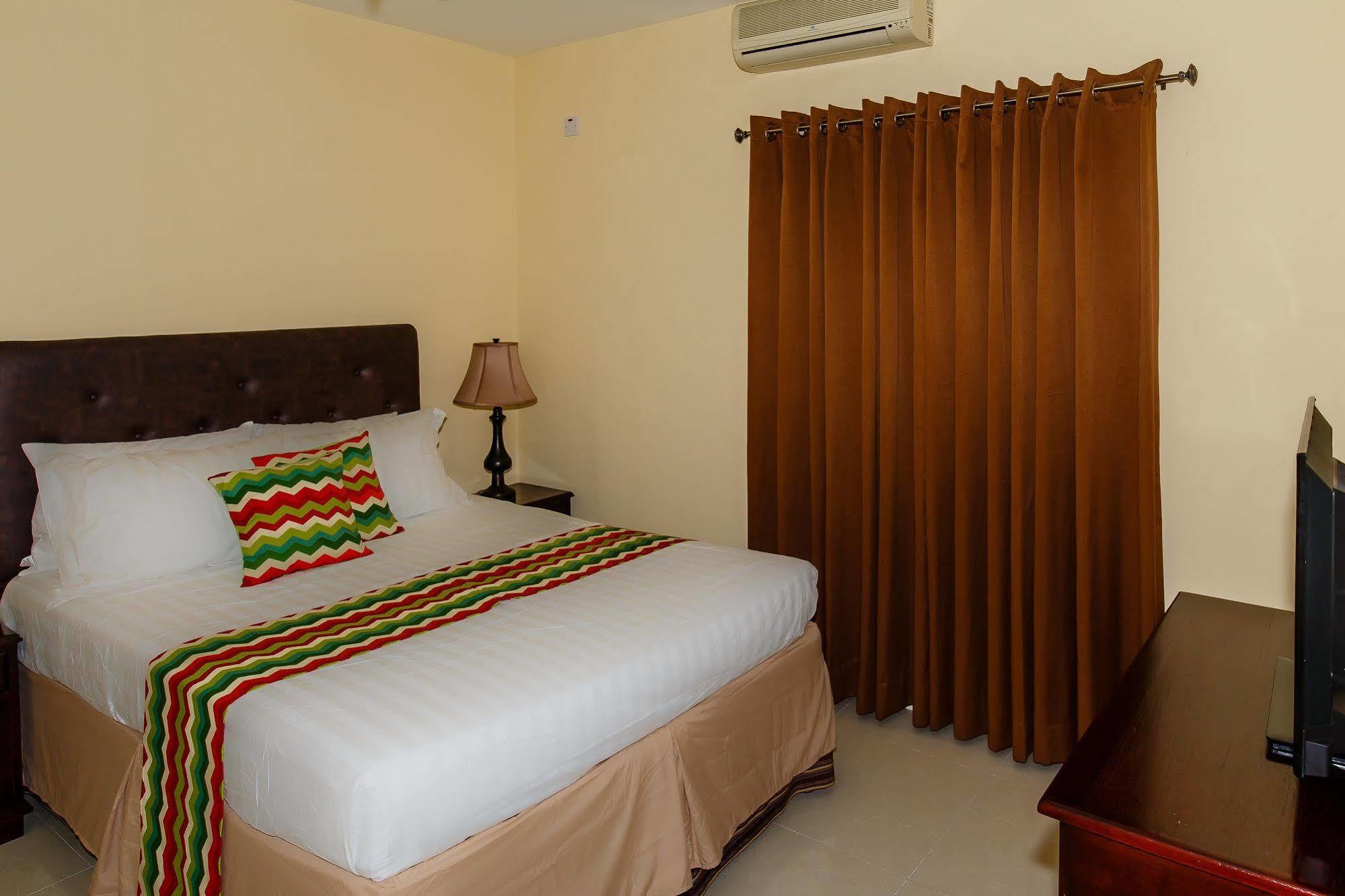 Jasmine Inn Кингстон Экстерьер фото